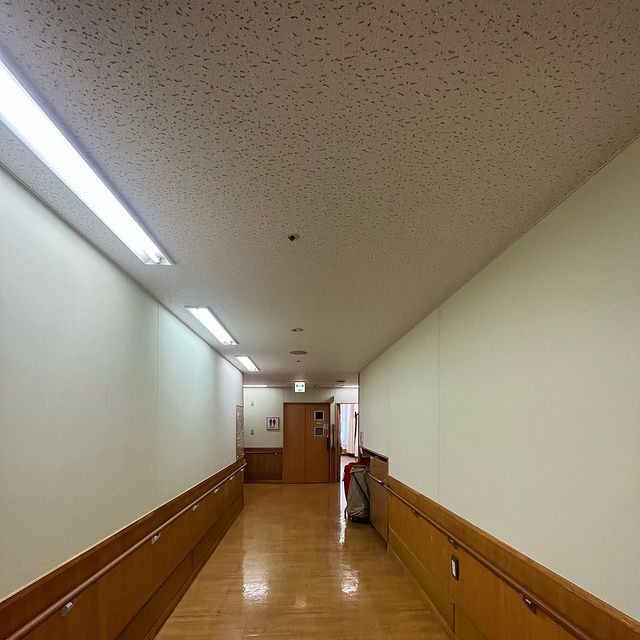 【天井　ボード張り替え工事】
